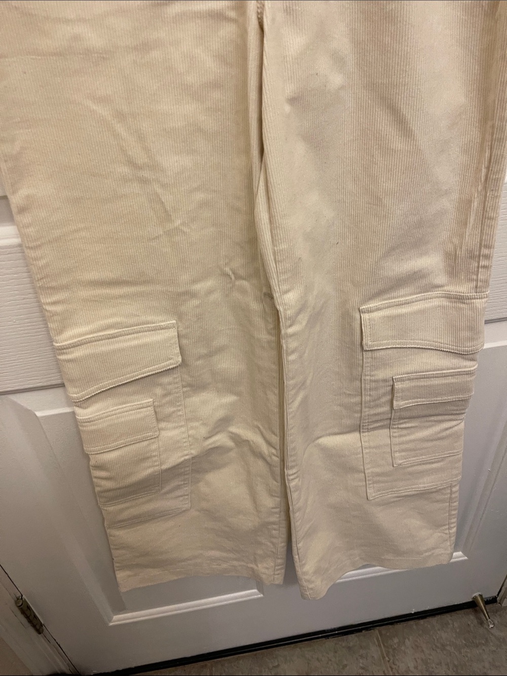 Forever 21  Off-White Cream Corduroy Cargo Pants.
